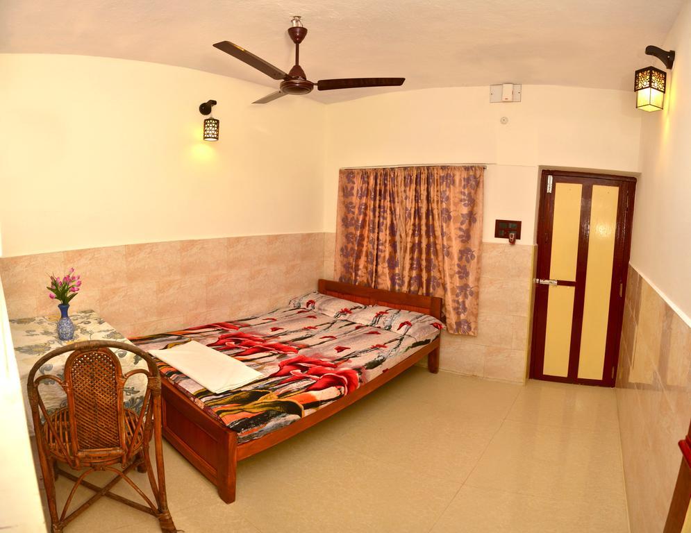 Rajalakshmi Pensión Mahabalipuram Habitación foto